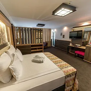 Hotel Zoo, Sofia